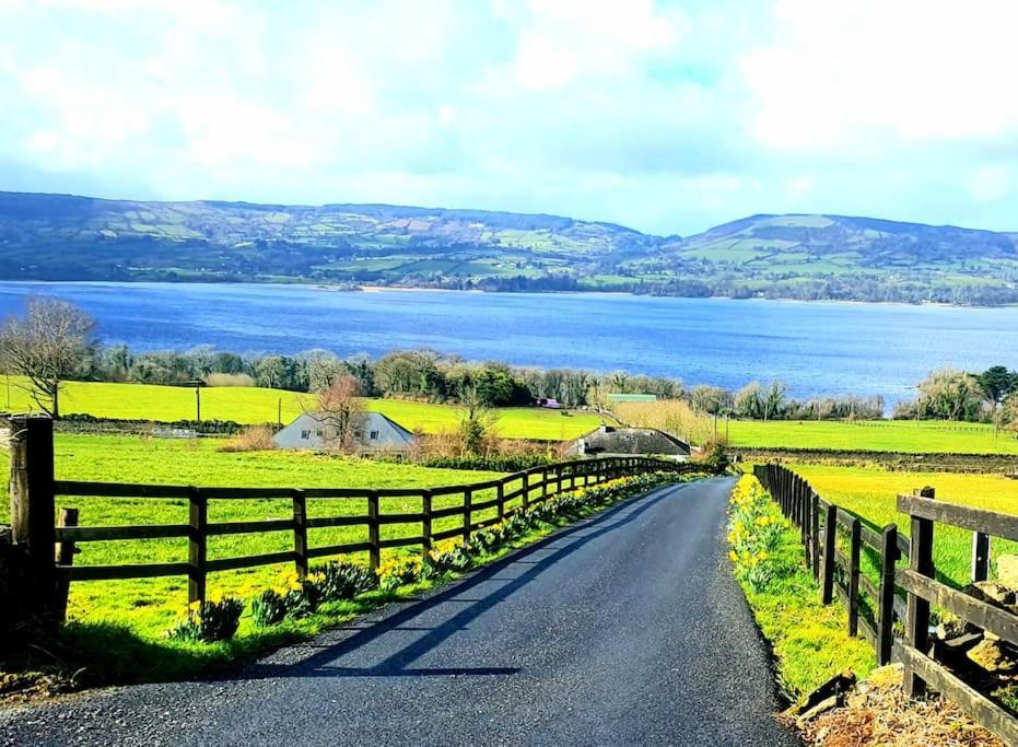 Cosy Self Contained Cottage With Stunning Views Killaloe Exteriér fotografie