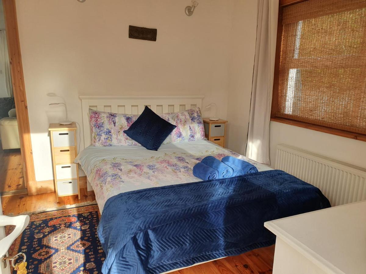 Cosy Self Contained Cottage With Stunning Views Killaloe Exteriér fotografie