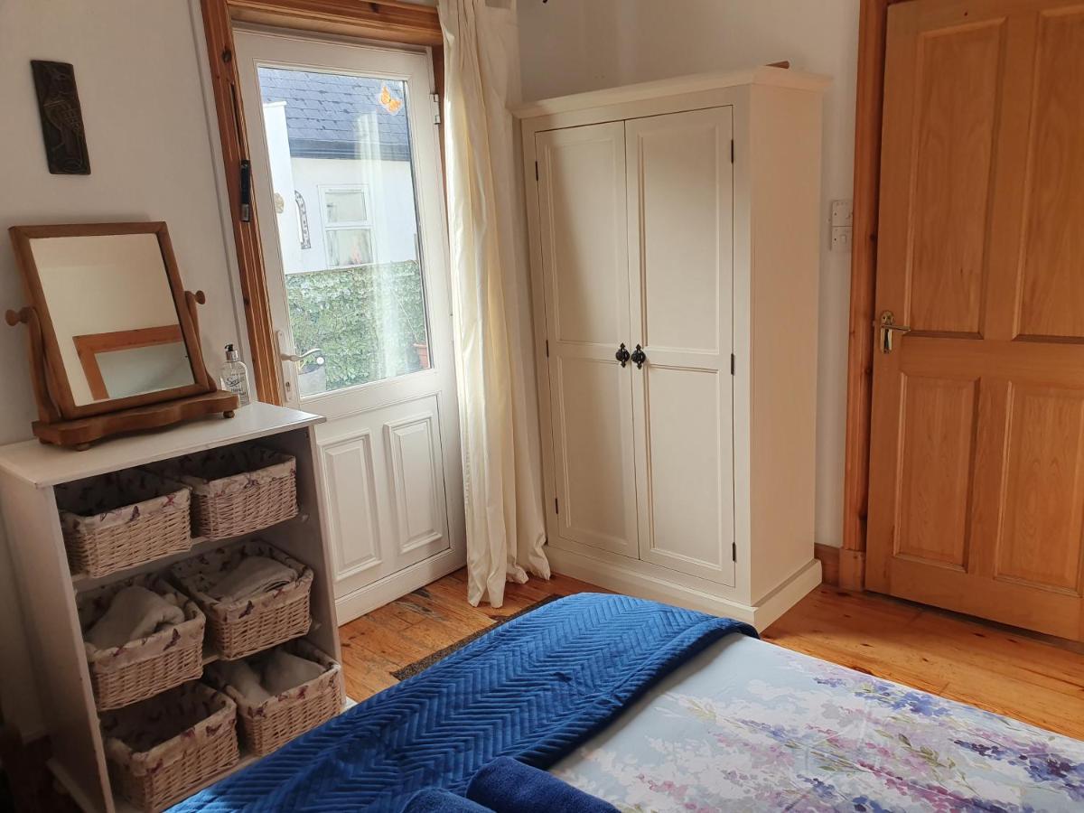 Cosy Self Contained Cottage With Stunning Views Killaloe Exteriér fotografie
